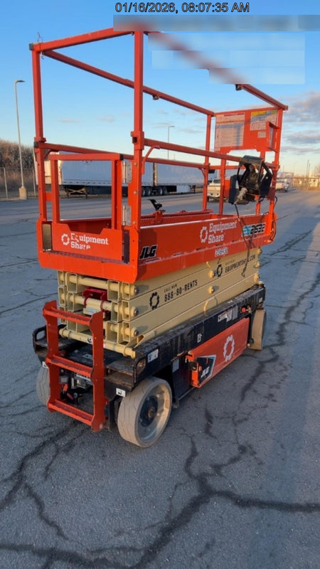 2022 JLG ES2632