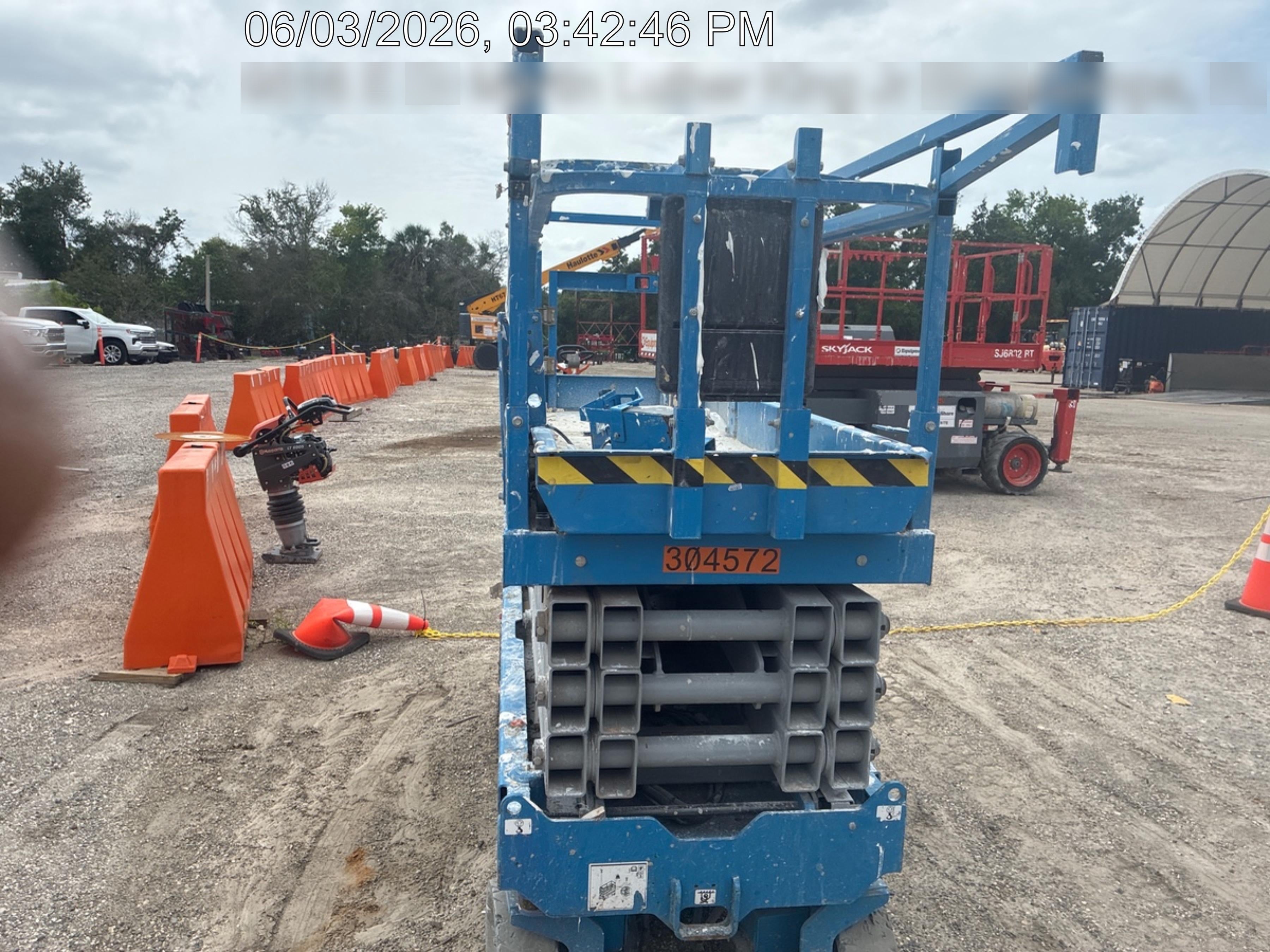 2023 GENIE GS-2632