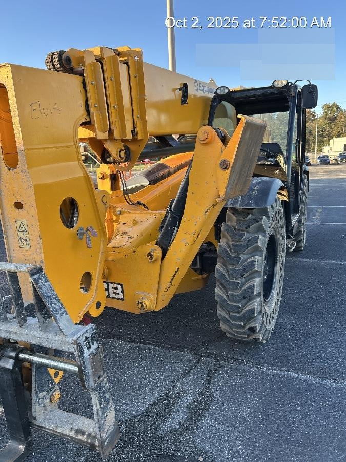 2023 JCB 510-56