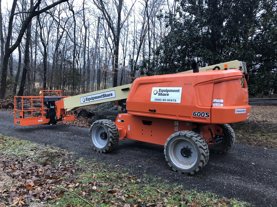 2019 JLG 600S 4WD