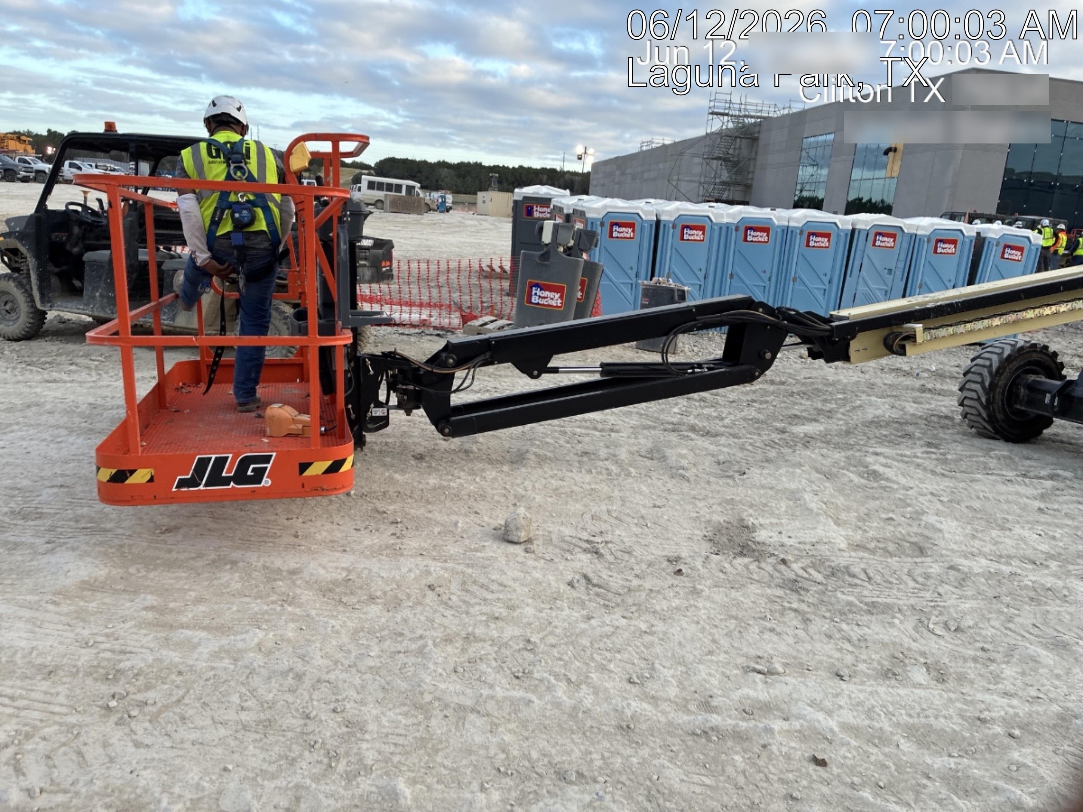 2025 JLG 460SJ