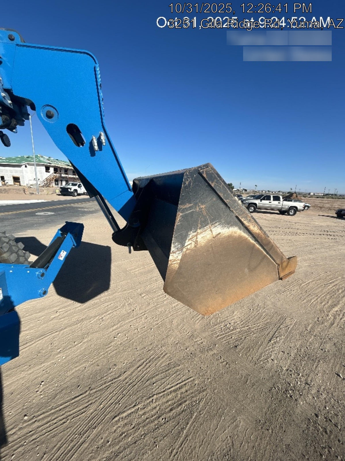 2021 JLG 1001100823