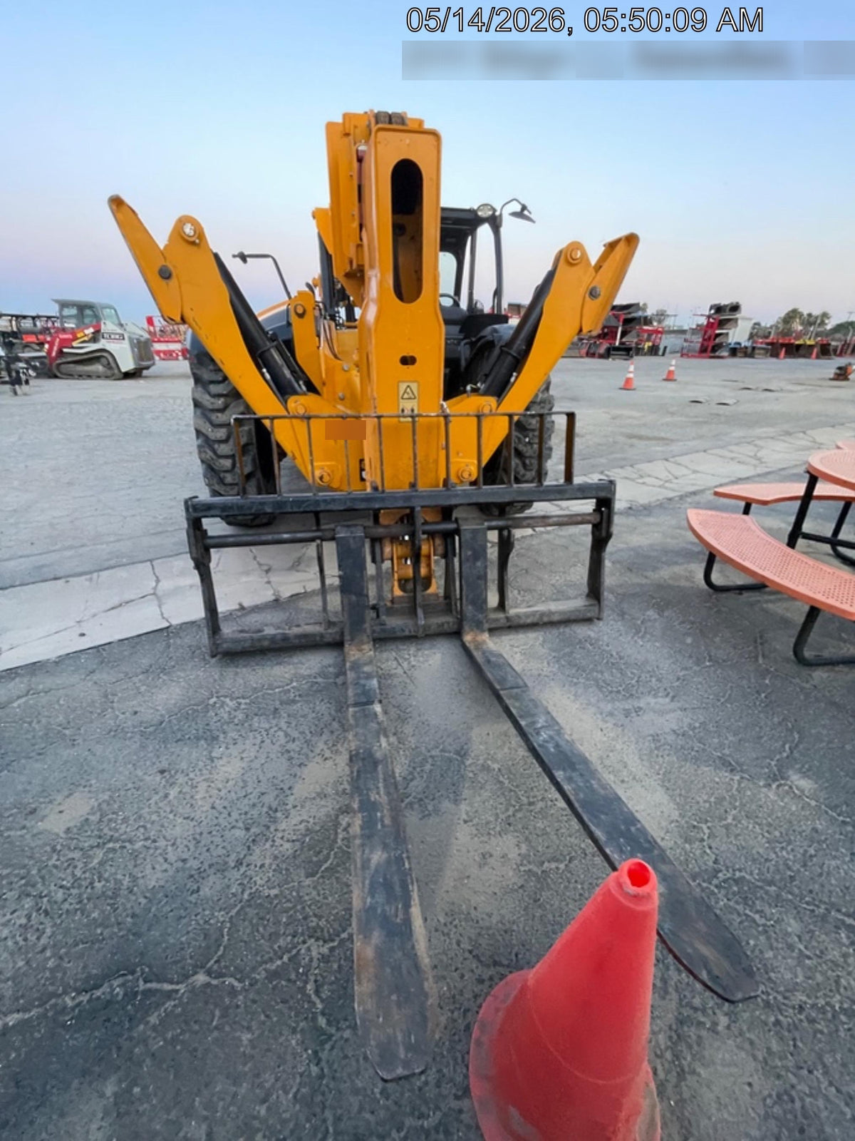 2023 JCB 510-56