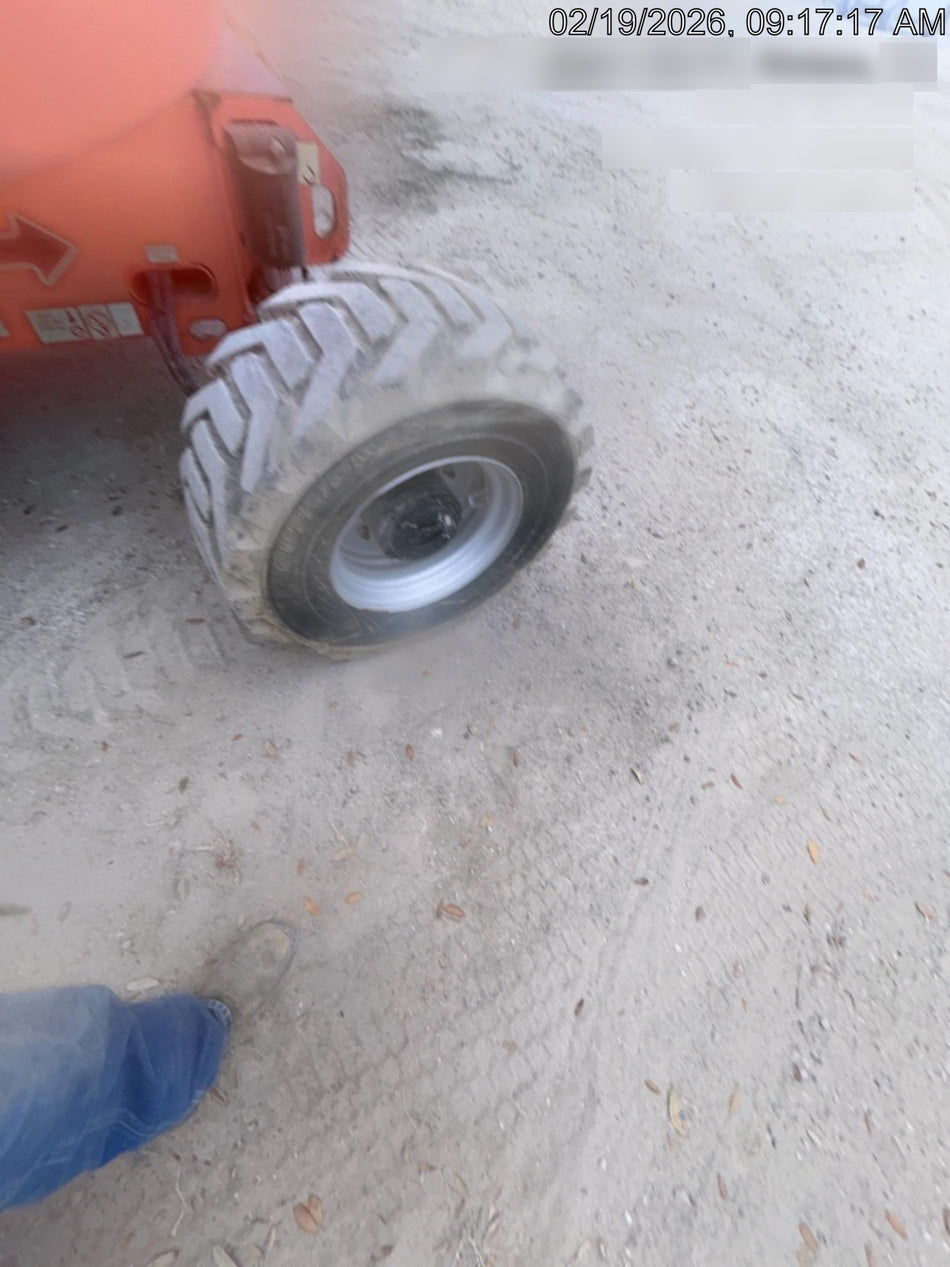 2019 JLG 450AJ