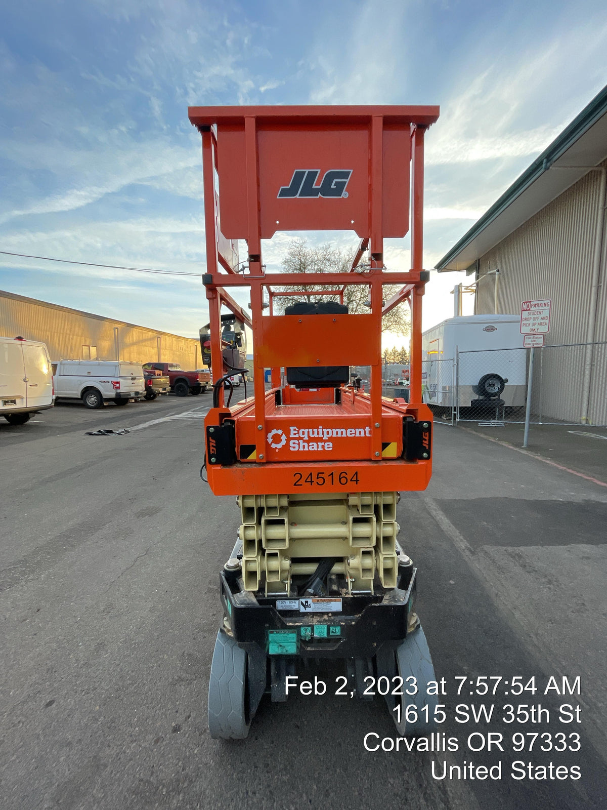 2022 JLG ES2632