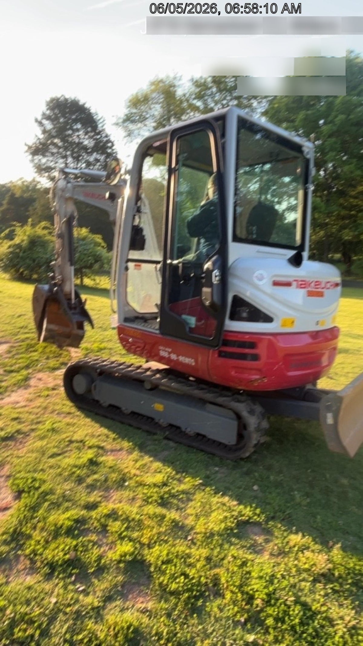 2025 TAKEUCHI TB235-2CR