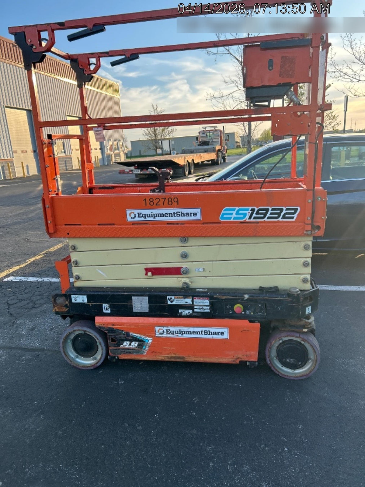 2021 JLG ES1932