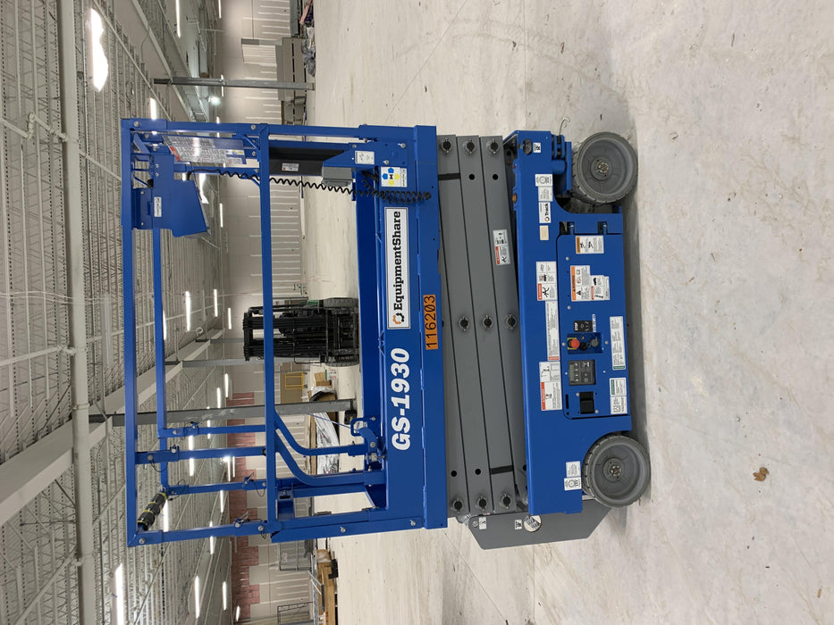 2020 Genie GS-1930 Solid Non Marking Tires, Beacon, Folding rails with half height swing gate