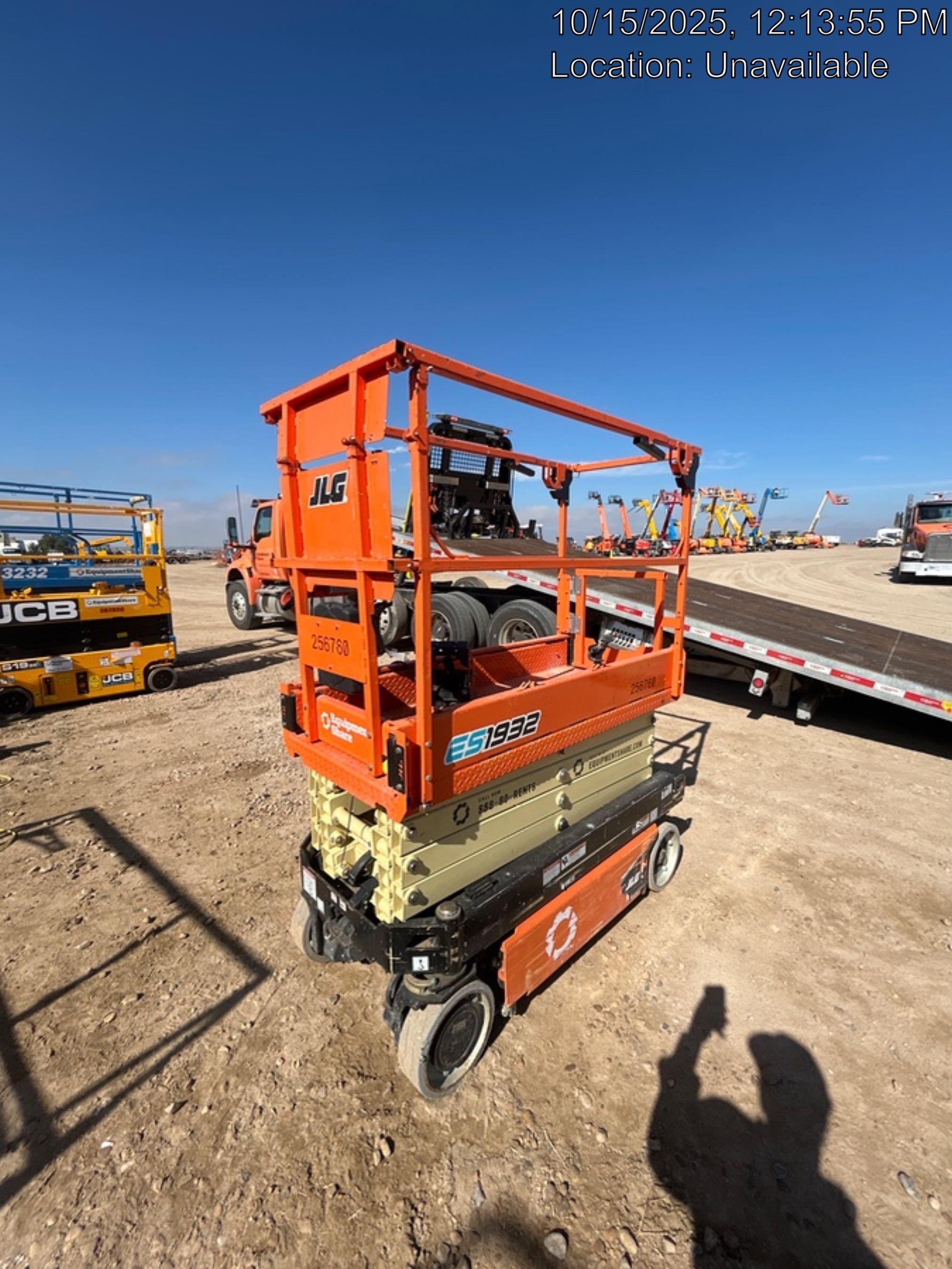 2022 JLG ES1932