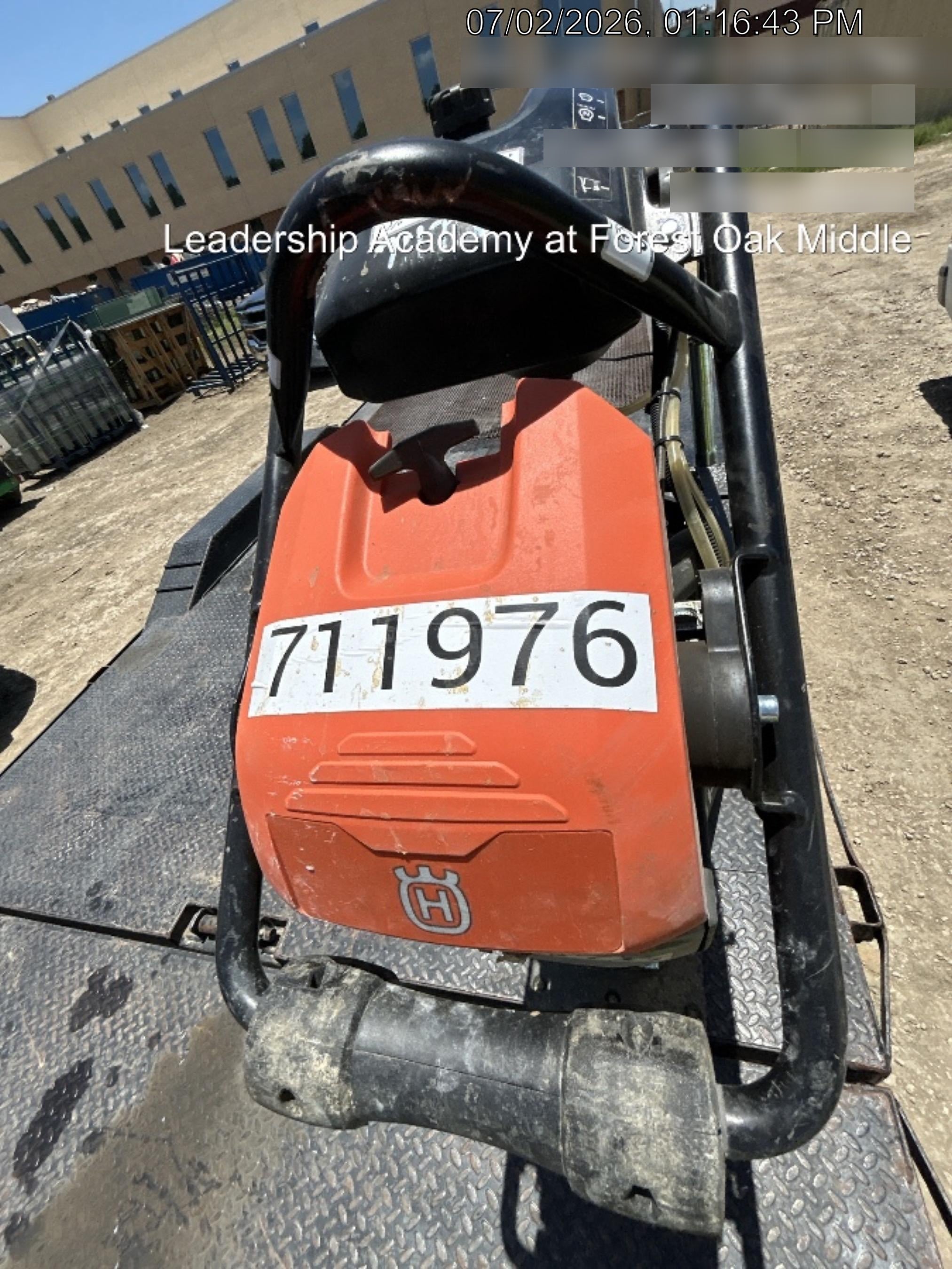 2026 HUSQVARNA LT6005