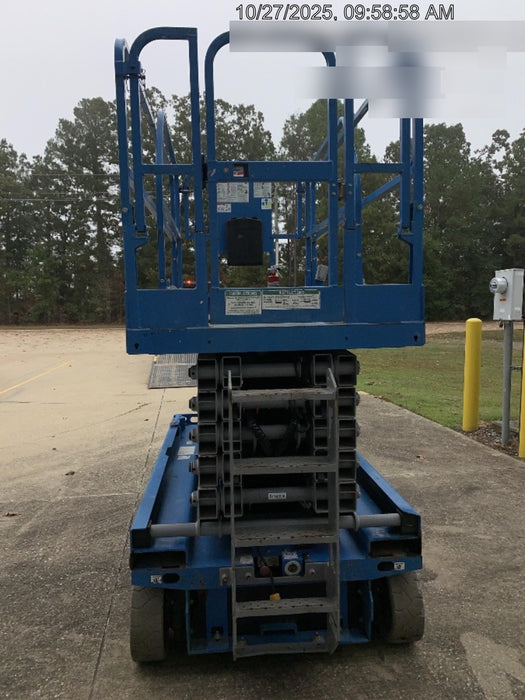 2019 Genie GS-4047 Folding rails with half height swing gate