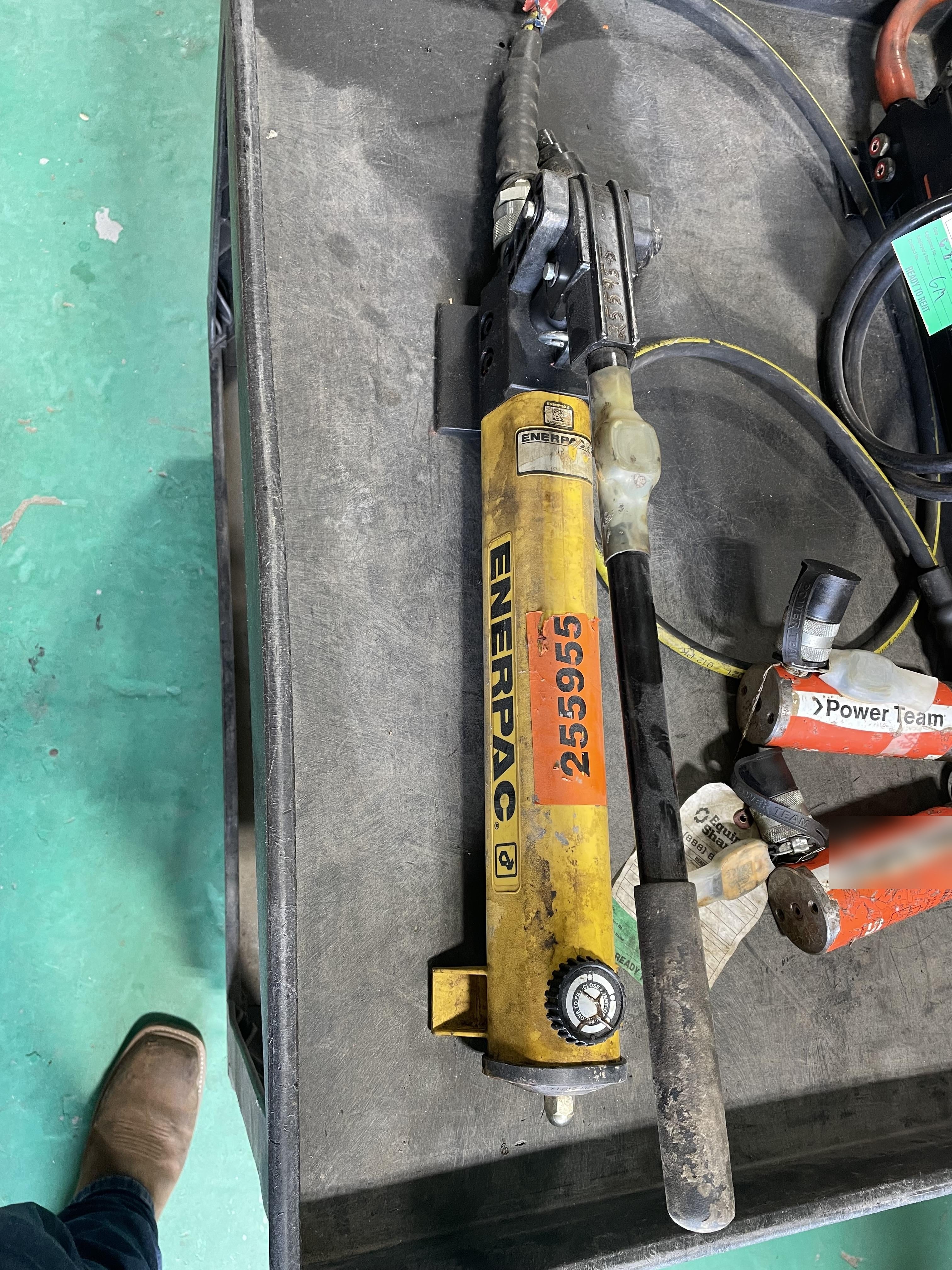 2022 ENERPAC P392