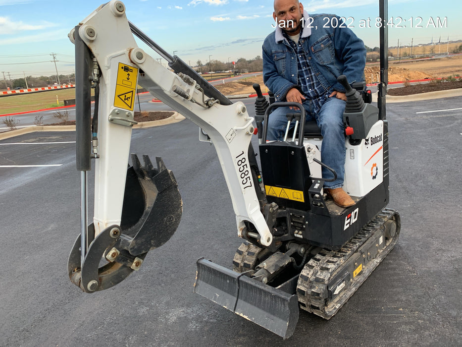 2021 BOBCAT E10
