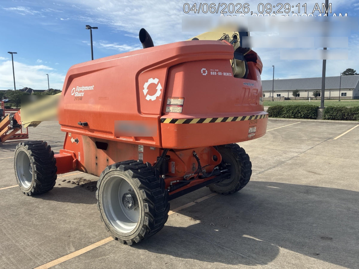 2023 JLG 660SJ