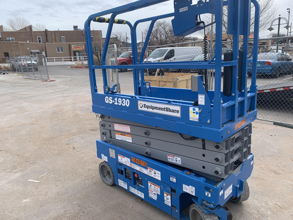 2020 Genie GS-1930 Fixed rails with chain entry gate - Pre A92.20