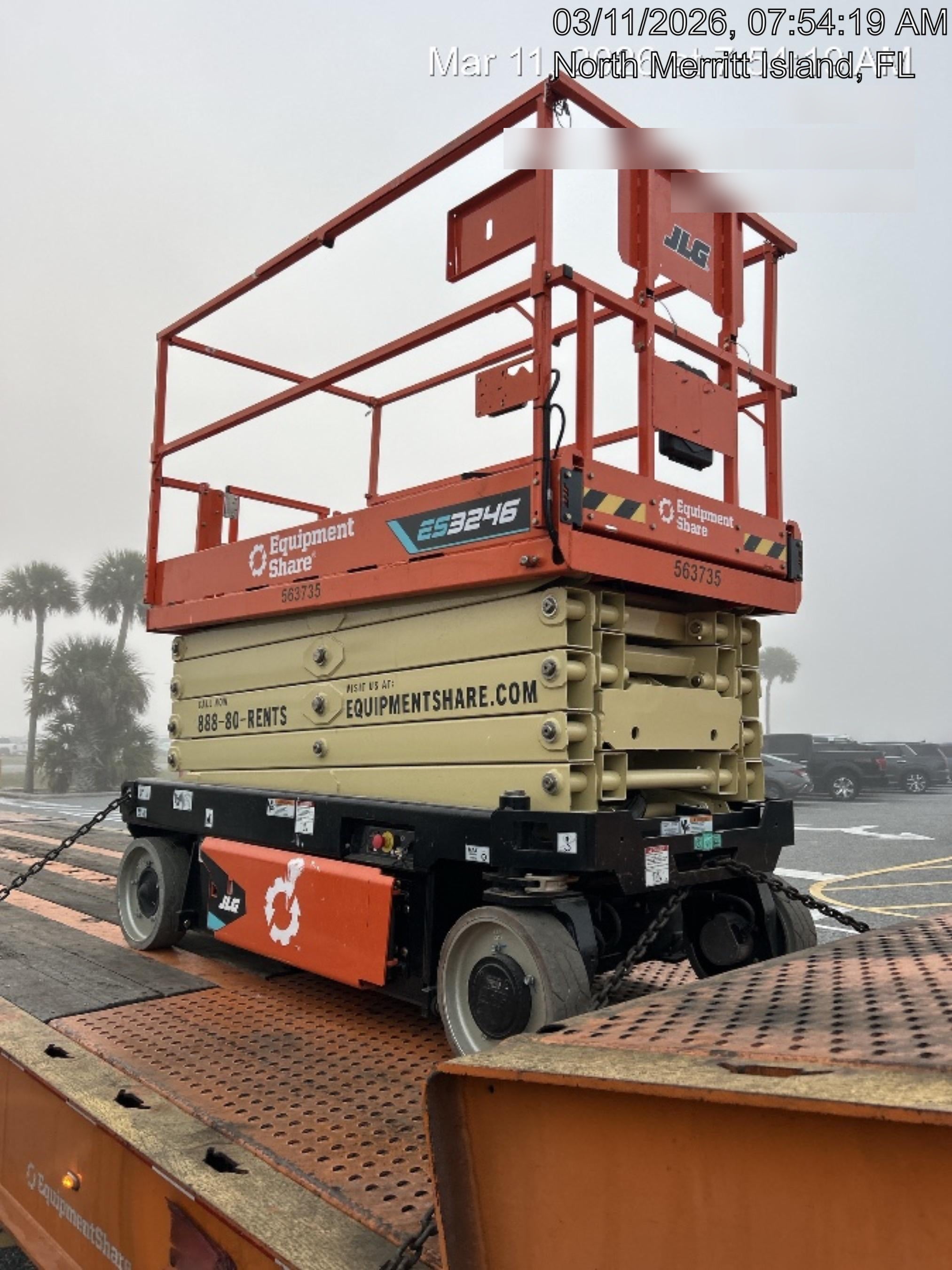 2025 JLG ES3246