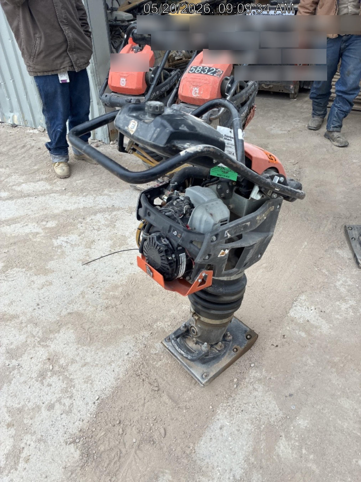 2025 HUSQVARNA LT6005