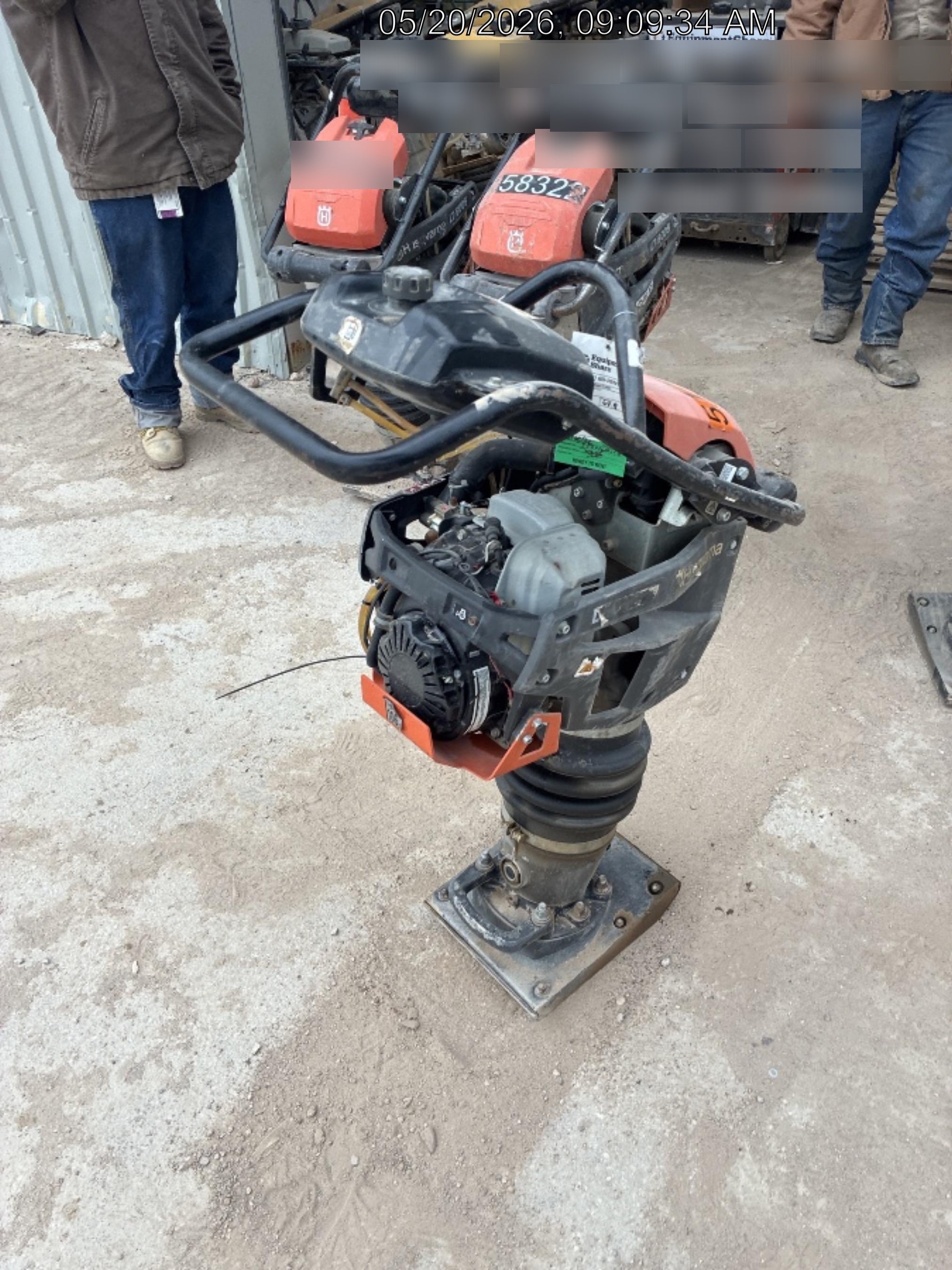 2025 HUSQVARNA LT6005