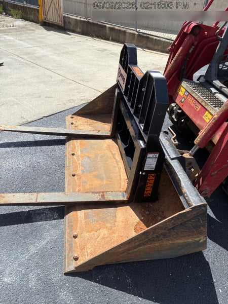 2025 VIRNIG 48" Pallet Forks - Virnig