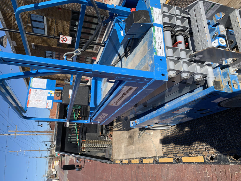 2019 Genie GS-1930 Fixed rails with chain Entry