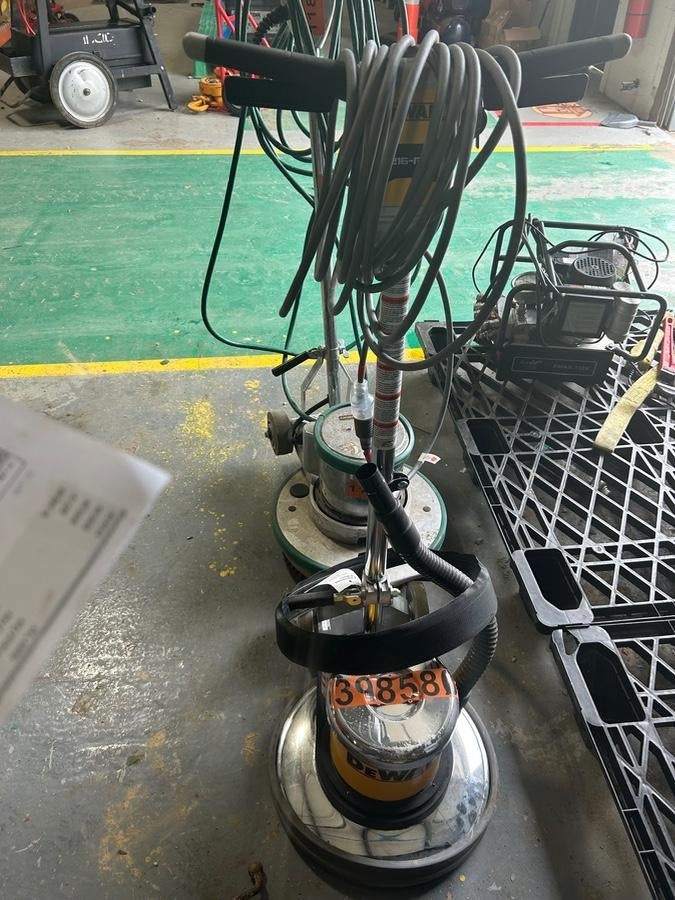 2024 DEWALT 216-RS