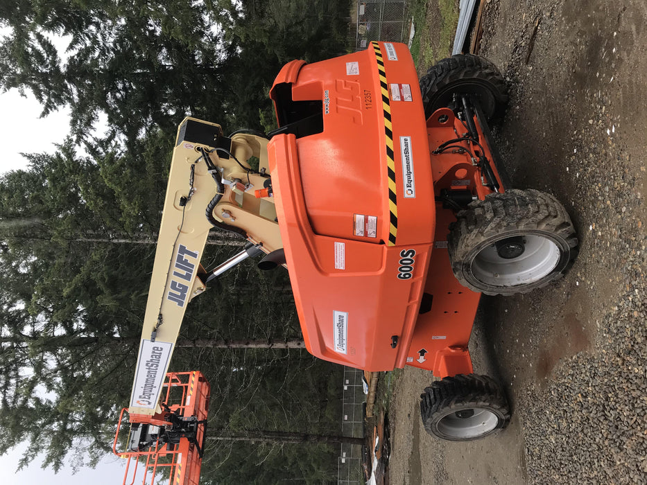 2020 JLG 600S