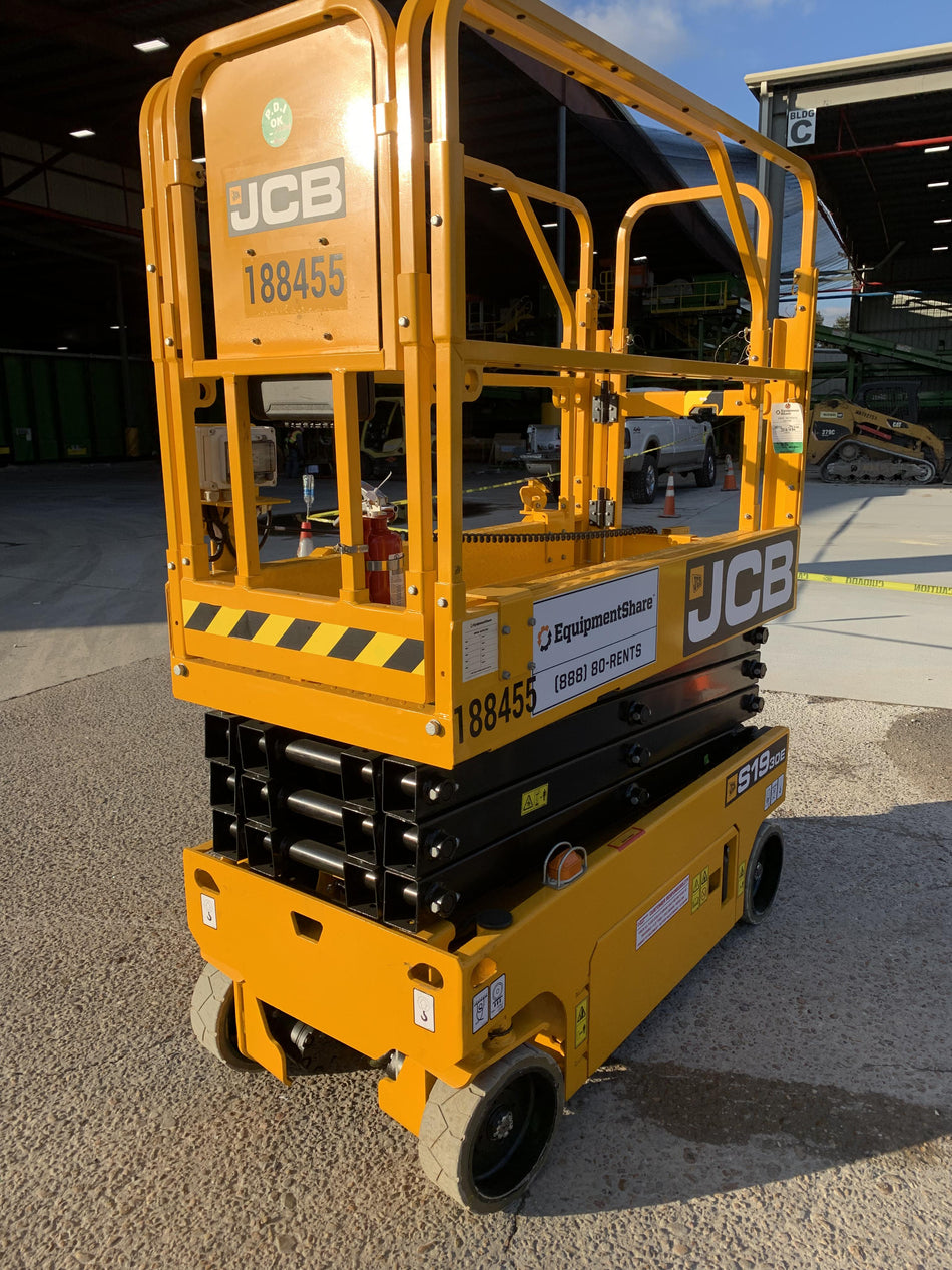 2021 JCB S1930E