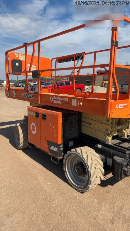 2023 JLG RT2669