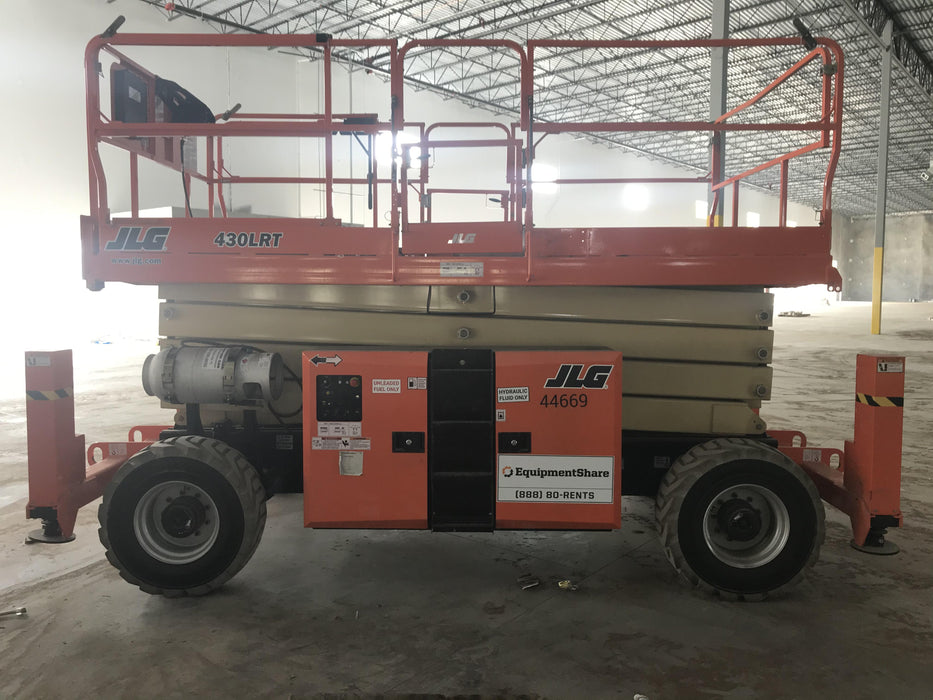 2019 JLG 430LRT