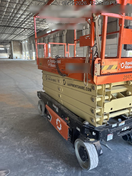 2022 JLG ES3246