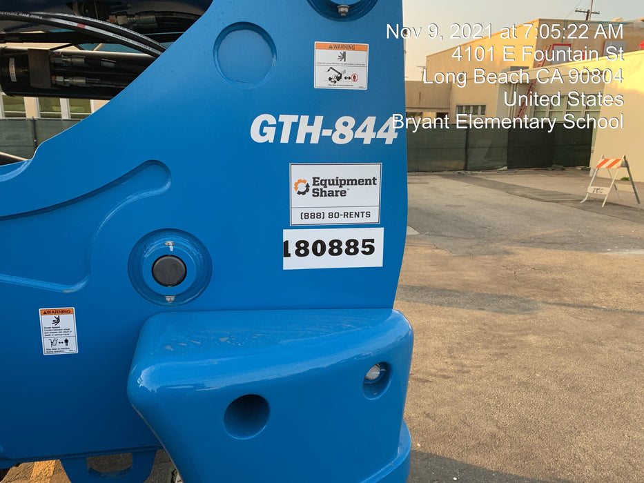 2021 GENIE GTH-844