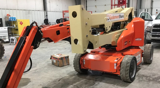 2019 JLG E450AJ