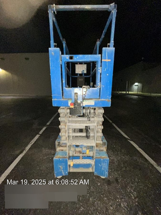 2016 Genie GS-3232 Genie GS3232 Narrow Scissor Lift
