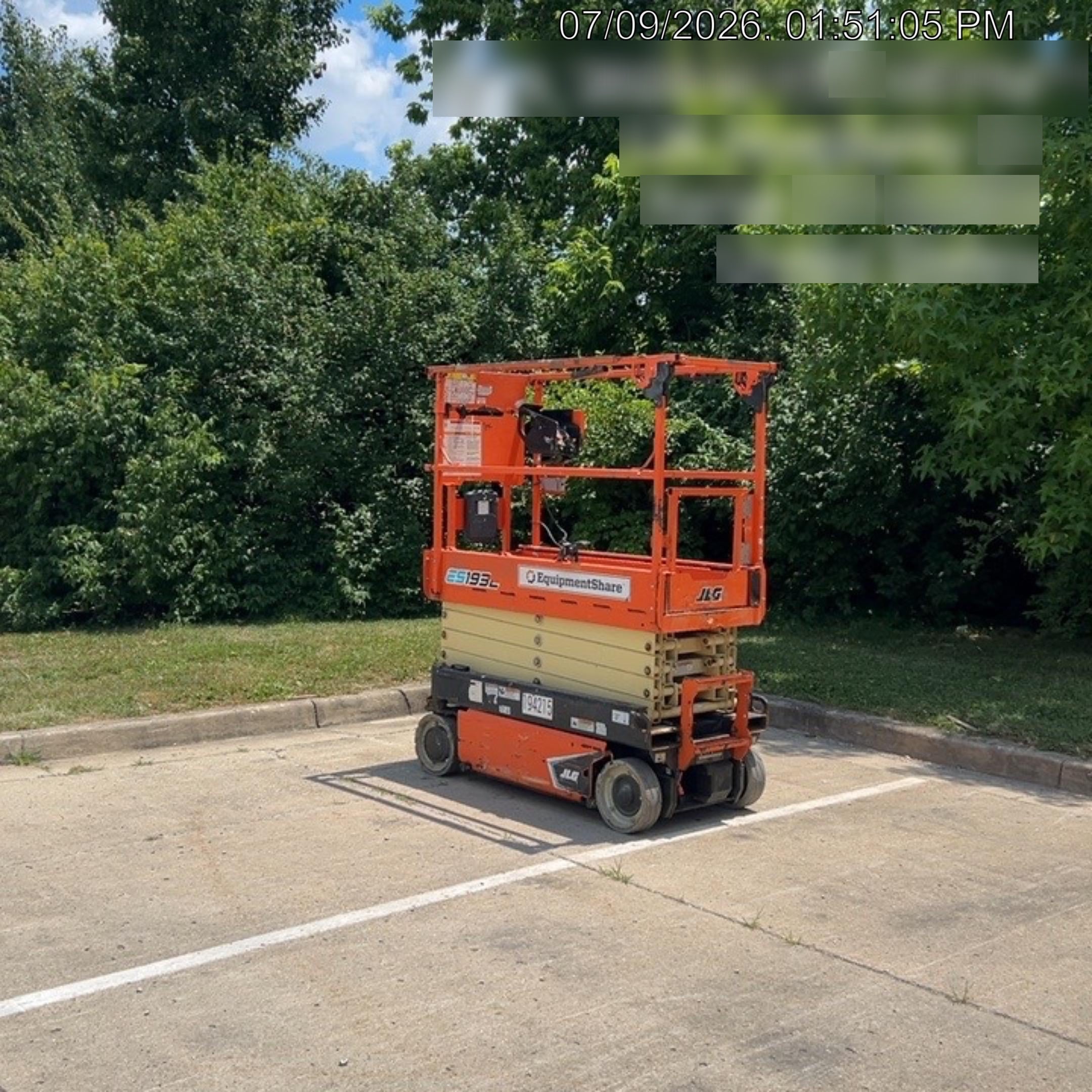 2021 JLG ES1932