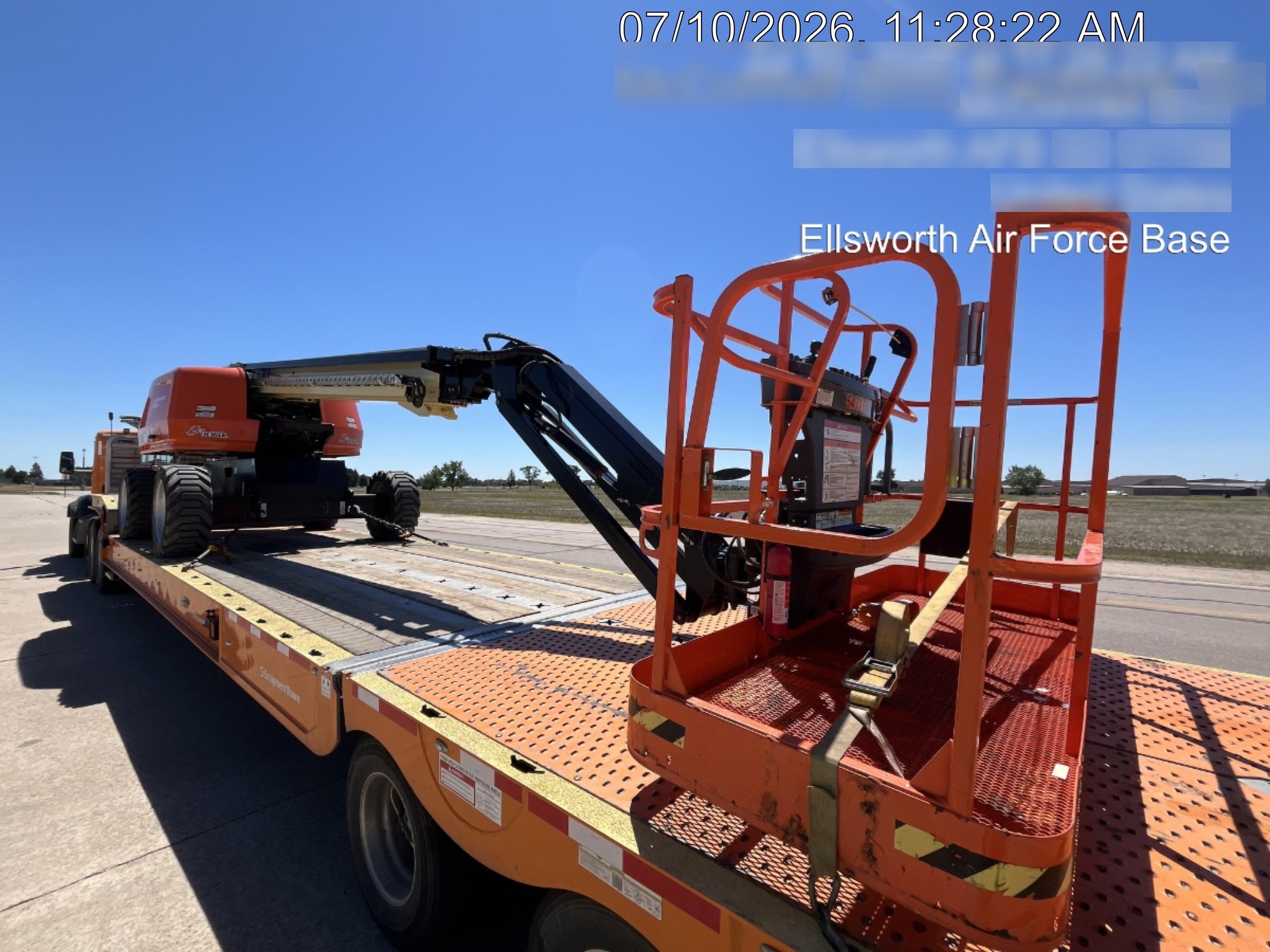 2025 JLG 660SJ
