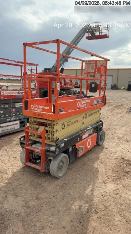 2022 JLG ES2632