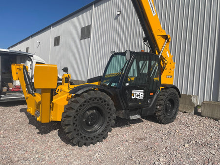 2023 JCB 512-56