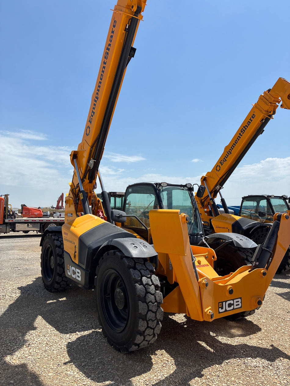 2026 JCB 512-56