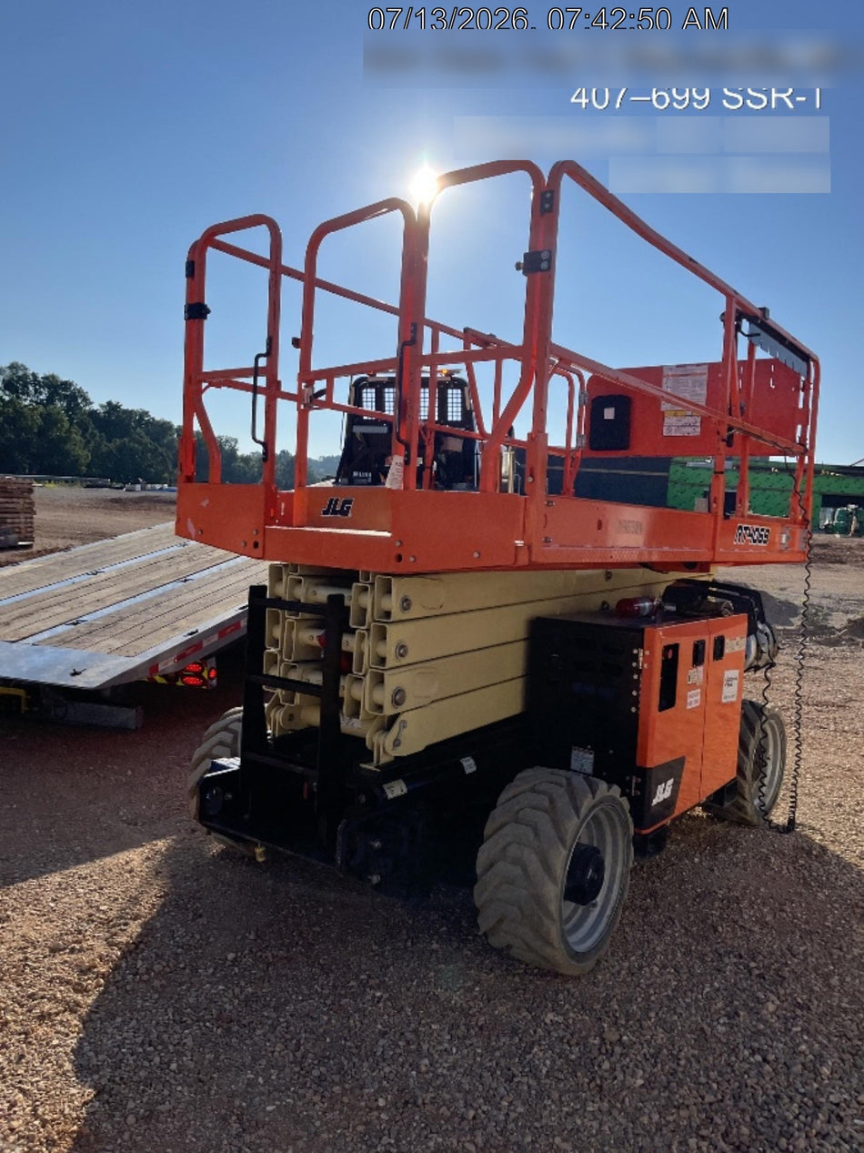 2021 JLG RT4069