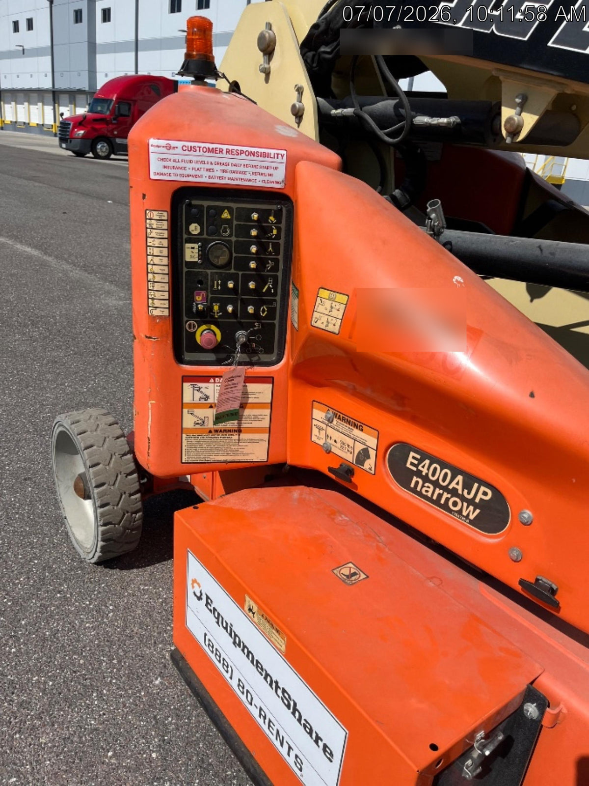 2019 JLG E400AJPN