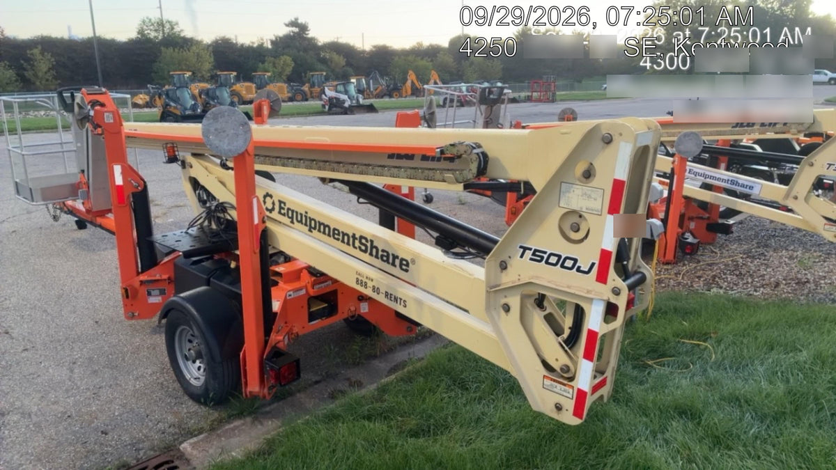 2023 JLG T500J