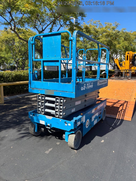 2019 Genie GS-2646 folding rails with full height swing gate