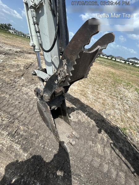 2022 TAKEUCHI TB235-2R