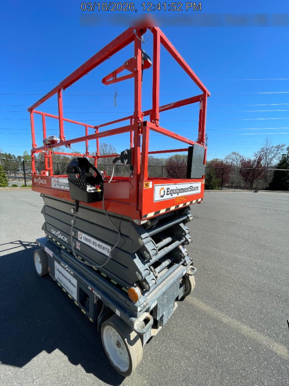 2023 SKYJACK SJ4740
