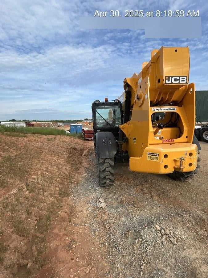 2023 JCB 512-56