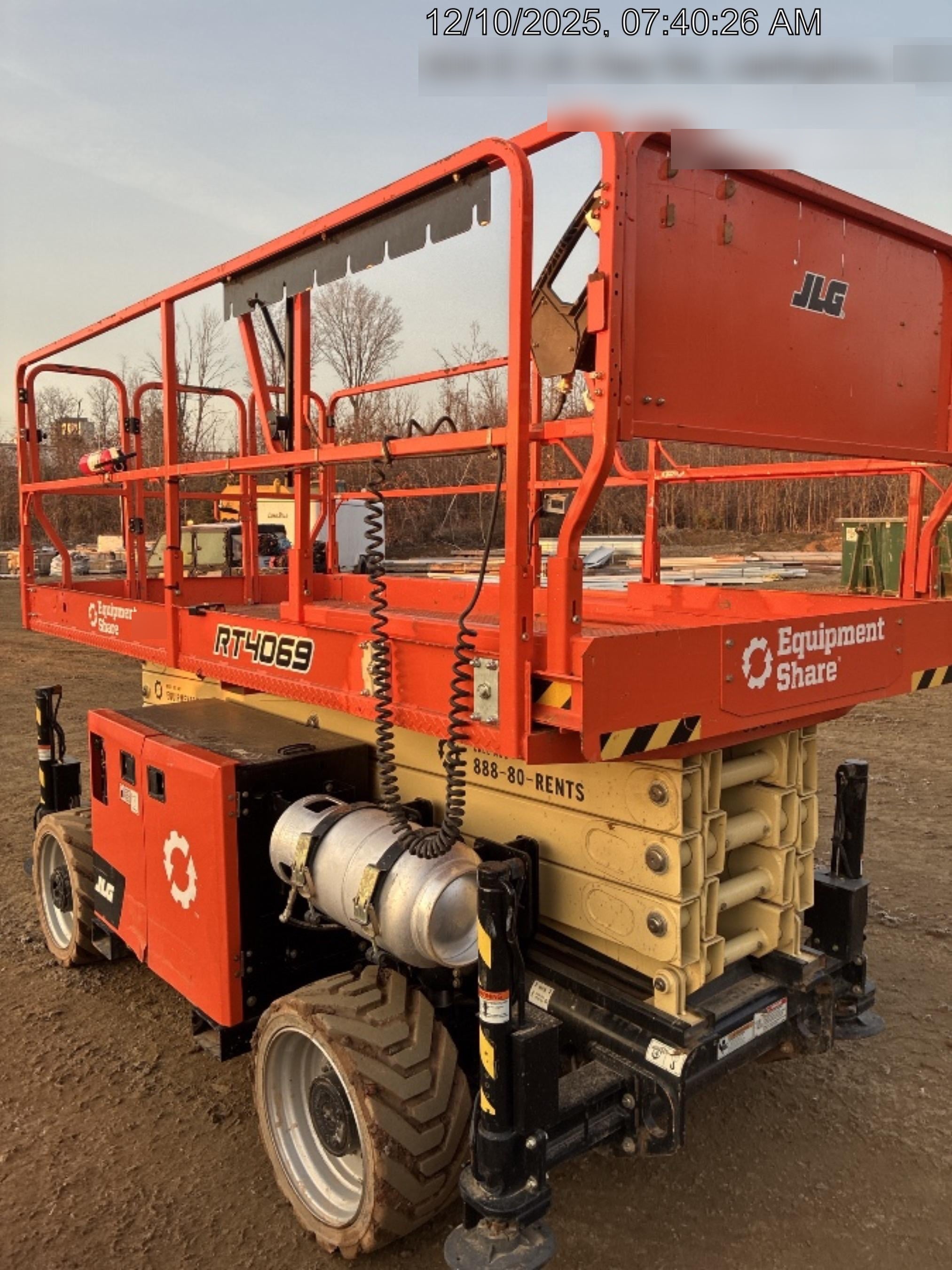 2023 JLG RT4069