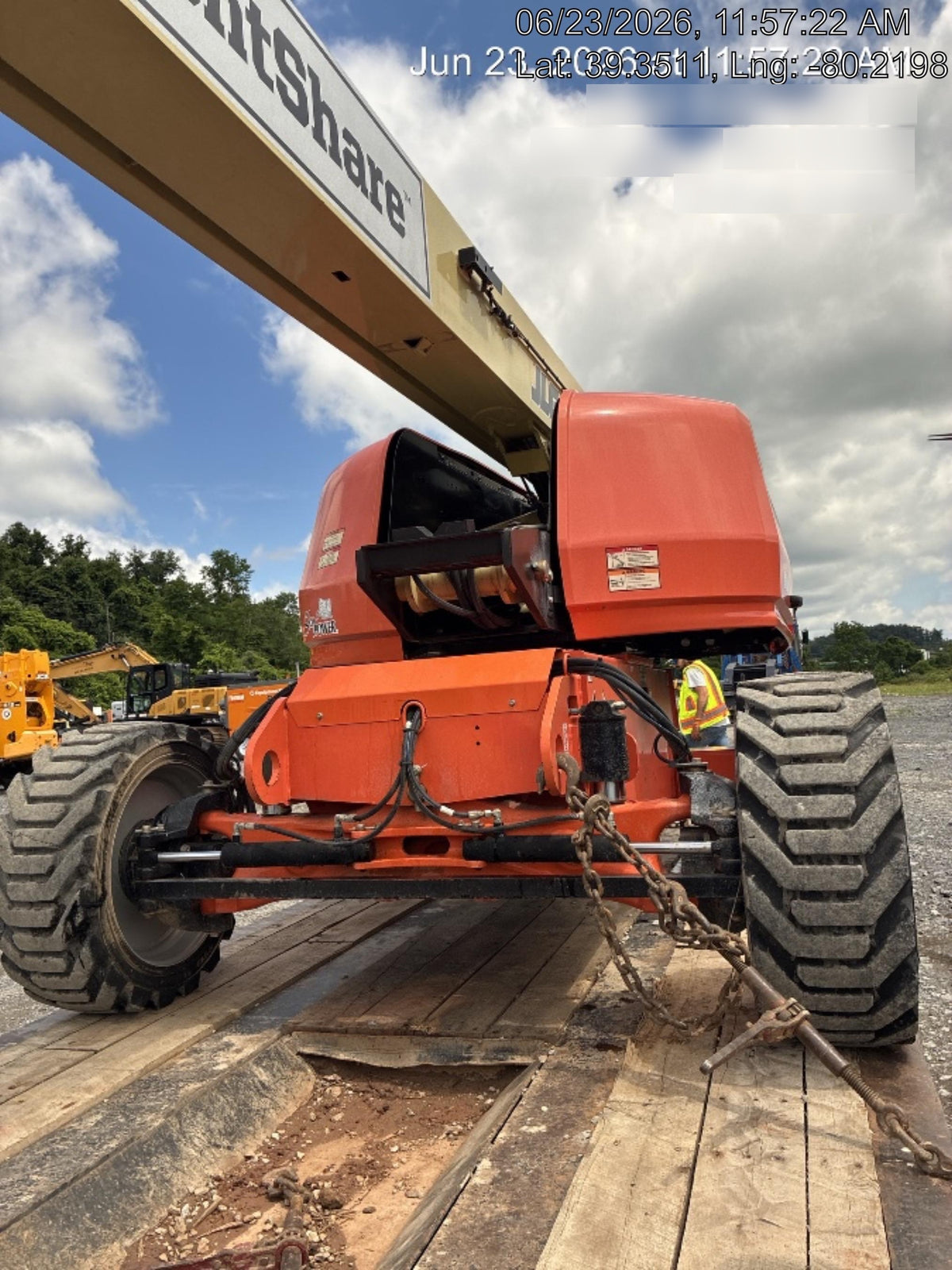 2021 JLG 660SJ