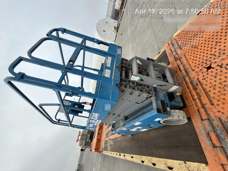 2018 Genie GS-3246 GS-3246 w/Folding rails, Full height swing gate