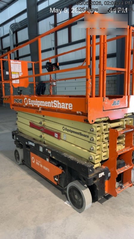 2023 JLG R4045
