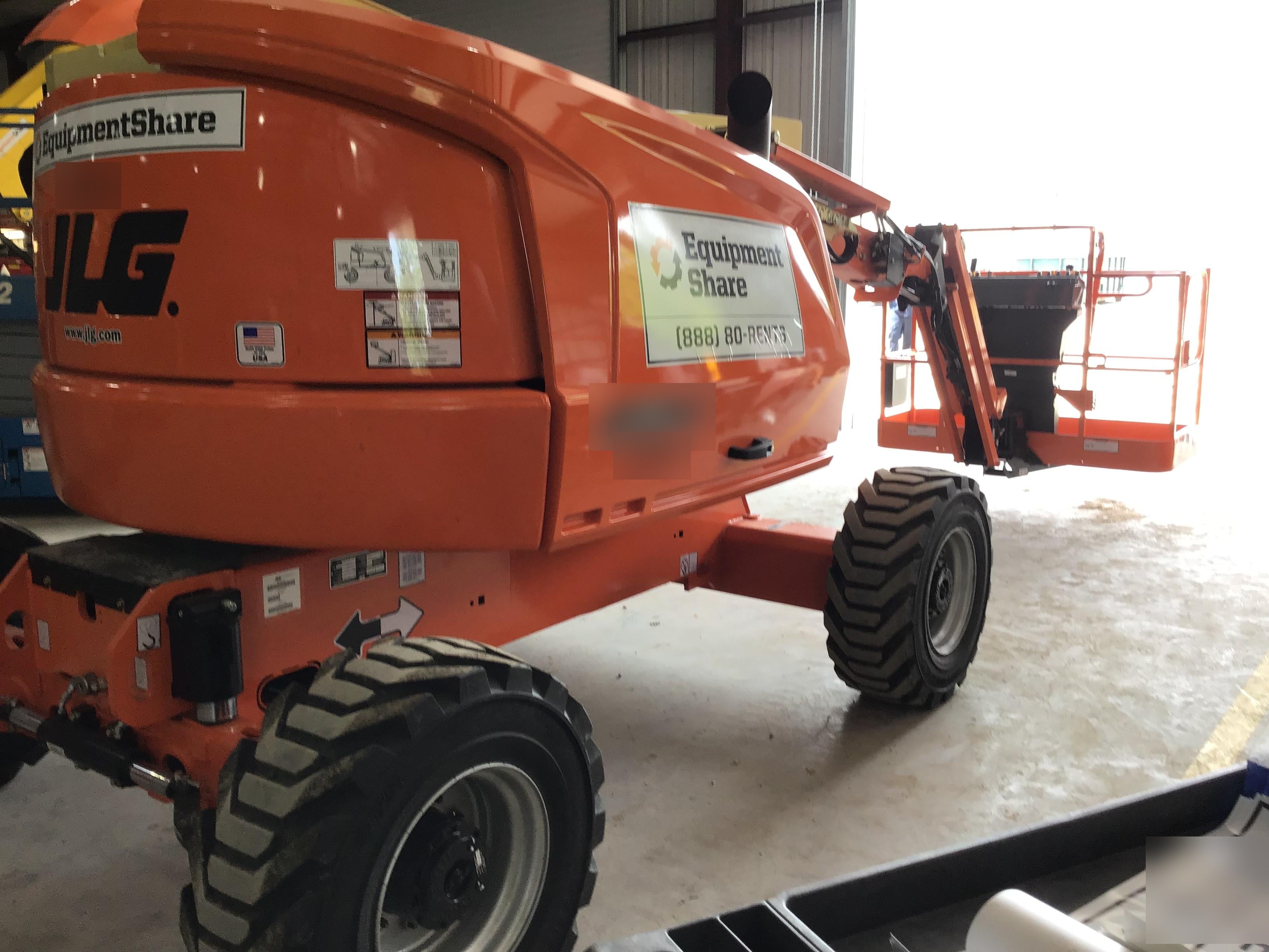 2019 JLG 450AJ